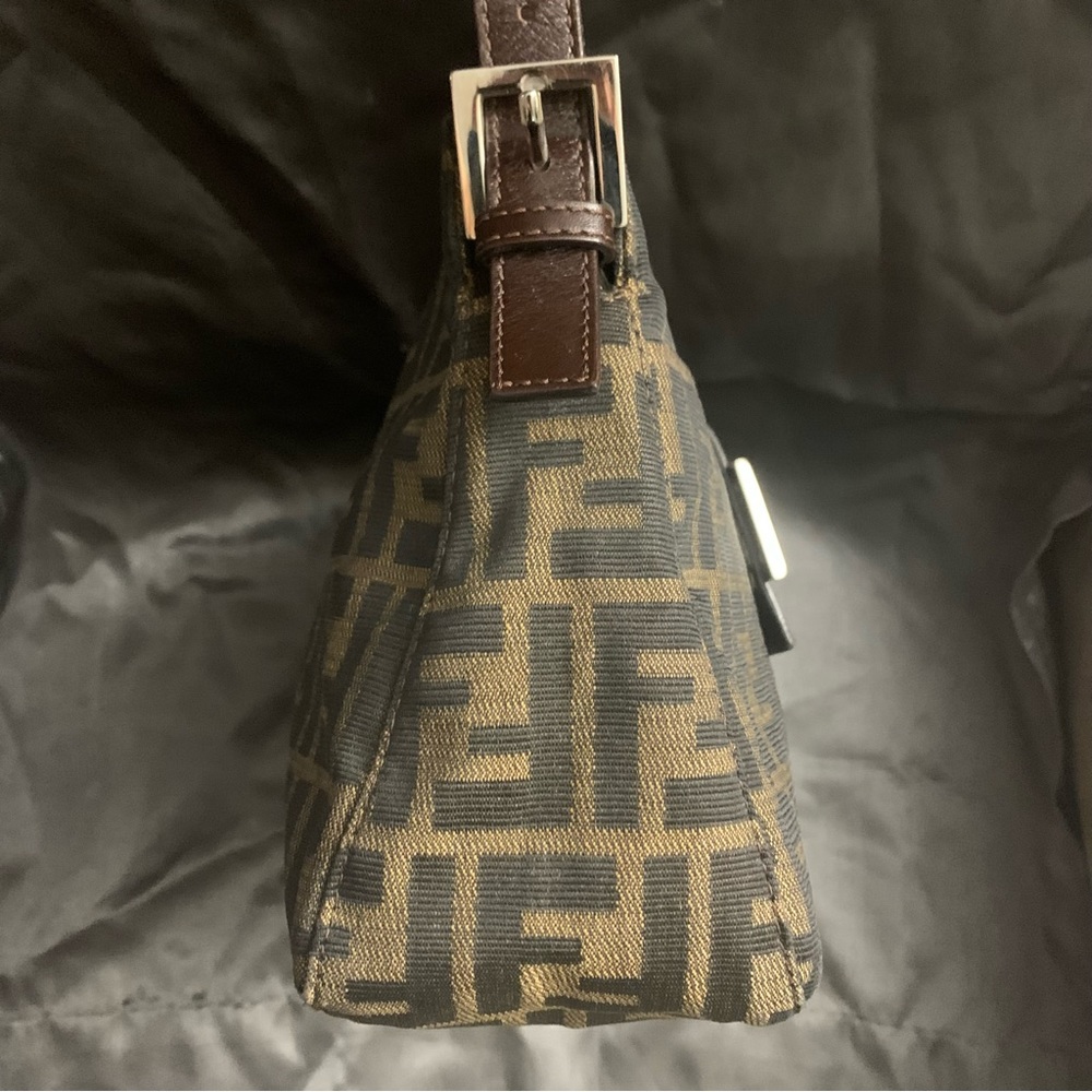 Authentic Fendi Mama Zucca shoulder bag - Picture 6 of 16